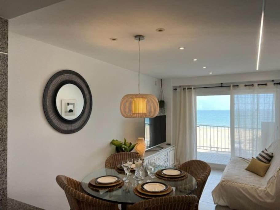 Apartamento 1ª Linea De Playa - Con Piscina Y Parking Playa de Gandia Luaran gambar