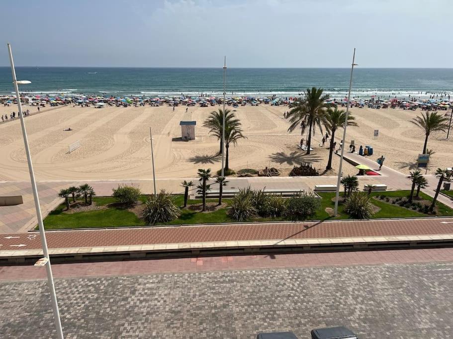 Apartamento 1ª Linea De Playa - Con Piscina Y Parking Playa de Gandia Luaran gambar