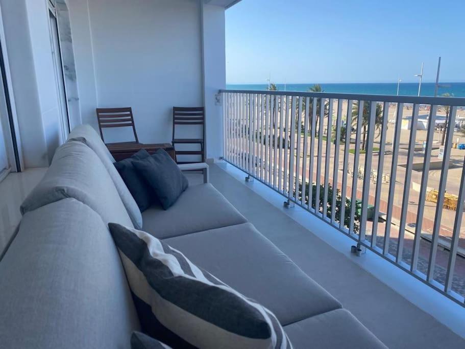Apartamento 1ª Linea De Playa - Con Piscina Y Parking Playa de Gandia Luaran gambar
