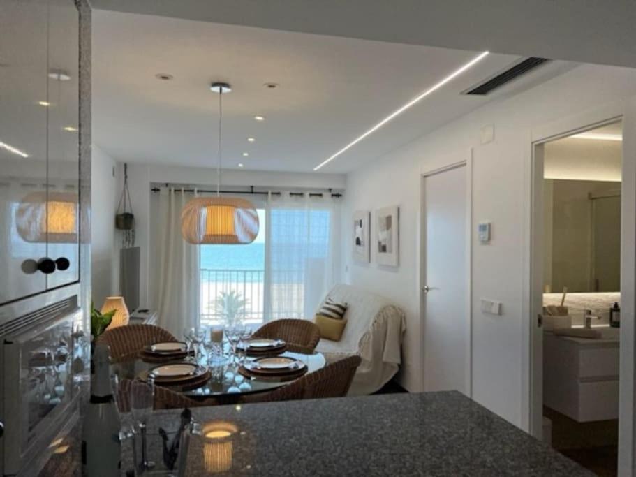 Apartamento 1ª Linea De Playa - Con Piscina Y Parking Playa de Gandia Luaran gambar
